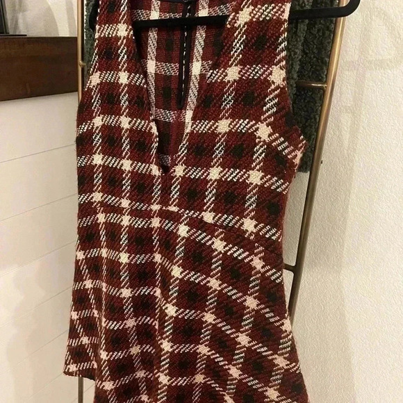 Zara Beautiful Dress - Picture 8 of 8